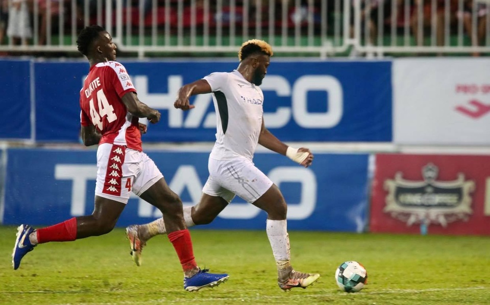 Thắng đậm CLB TPHCM, HA Gia Lai giành suất tranh ngôi vô địch V-League - 6 Thắng đậm CLB TPHCM, HA Gia Lai giành suất tranh ngôi vô địch V-League - 6