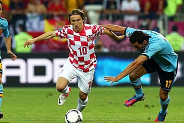 PSG giành Modric với Real Madrid?