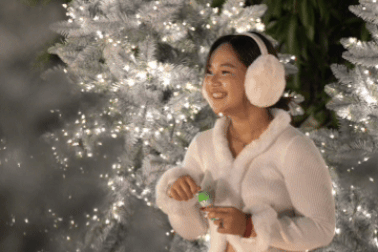 Điểm vui chơi Noel gây sốt giới trẻ TPHCM với cây thông 7m
