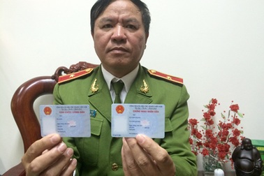 “Ngân hàng không chấp nhận giấy xác nhận thay đổi CMND là hành dân”