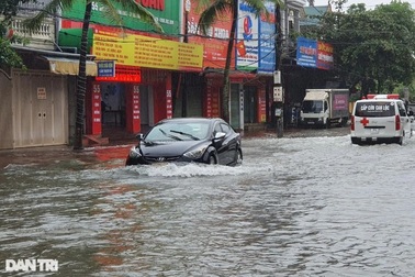 Tập trung ứng phó mưa lũ tại khu vực Trung Bộ và Tây Nguyên