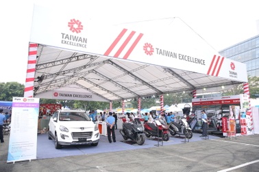 Những trợ thủ công nghệ đến từ Đài Loan cho các tín đồ thể thao tại HCMC RUN 2017