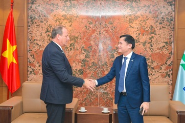 Petrovietnam tăng cường hợp tác với Jadestone Energy