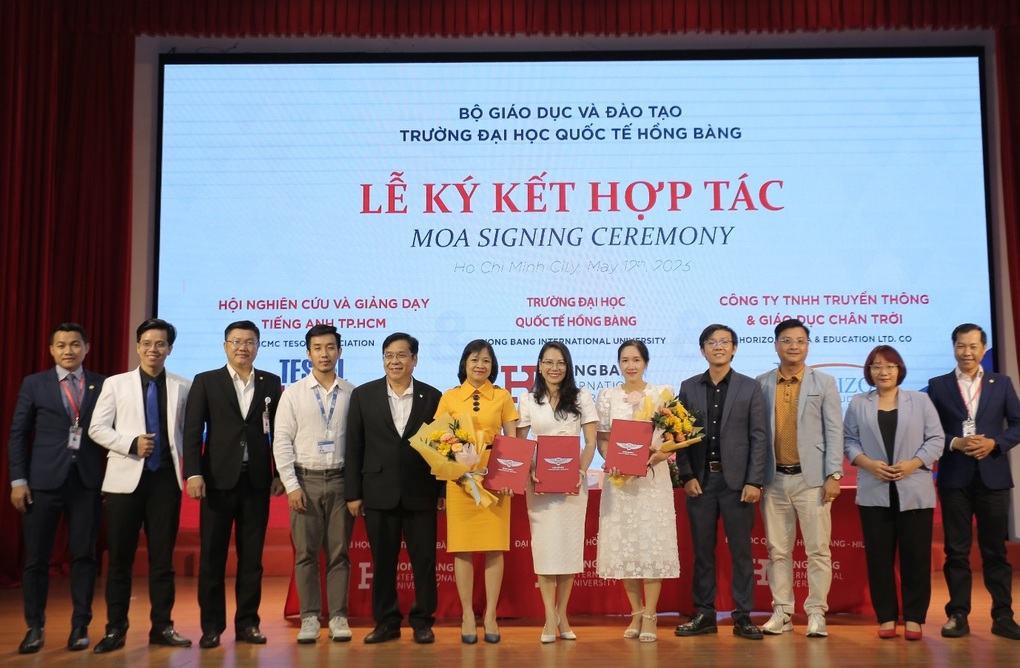 Đại học Quốc tế Hồng Bàng tặng khóa học IELTS cho tân sinh viên - 1 Đại học Quốc tế Hồng Bàng tặng khóa học IELTS cho tân sinh viên - 1