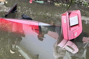 Rao bán Kia K3 "không một lỗi nhỏ", cộng đồng nghi vấn xe từng ngập nước