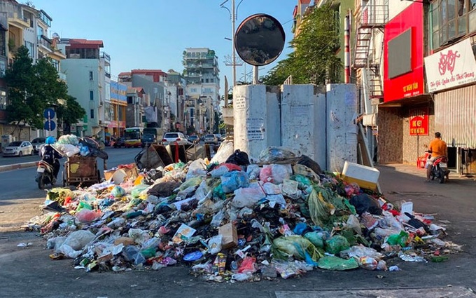 Hà Nội: Yêu cầu kiểm tra, xử lý việc 200 công nhân môi trường bị nợ lương - Ảnh 1.