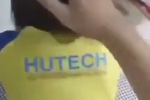 Trường đề xuất công an chặn phát tán "clip sex mặc áo đồng phục trường"