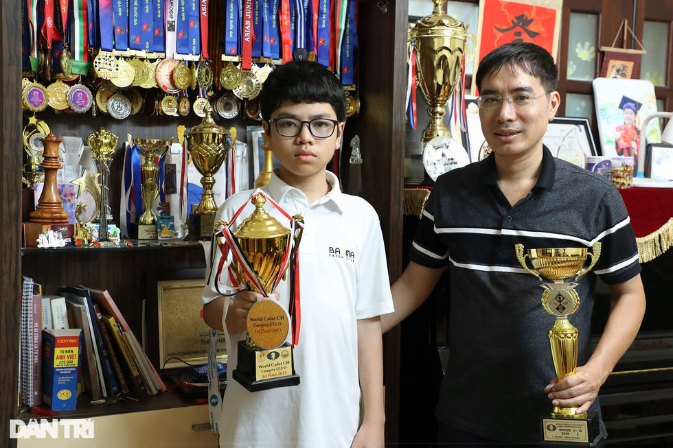 Kỳ thủ 13 tuổi Đầu Khương Duy và giấc mơ trở thành đại kiện tướng quốc tế - 4 Kỳ thủ 13 tuổi Đầu Khương Duy và giấc mơ trở thành đại kiện tướng quốc tế - 4