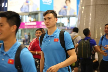 Đội tuyển Việt Nam rời Malaysia trở về nước