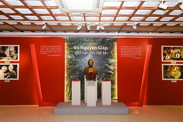 Triển lãm “Đại tướng Võ Nguyên Giáp với chiến khu Việt Bắc”