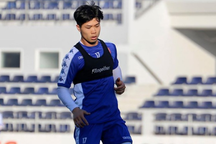 Công Phượng và Bùi Tiến Dũng tập luyện đầu năm mới cùng CLB TPHCM