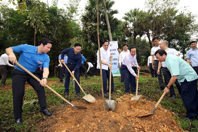 Vì một Việt Nam xanh nơi cội nguồn của dân tộc - Ảnh 2. Vì một Việt Nam xanh nơi cội nguồn của dân tộc - Ảnh 2.
