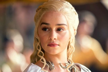 “Mẹ rồng” ưng ý vì “Trò chơi vương quyền” cân bằng cảnh “nude” của nam và nữ