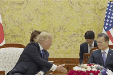 Mức độ thân tình của Tổng thống Trump và các lãnh đạo châu Á