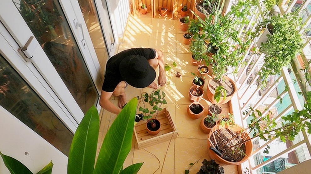 Thay áo mới cho ban công bằng những cách đơn giản để đón đông về - 2 Thay áo mới cho ban công bằng những cách đơn giản để đón đông về - 2