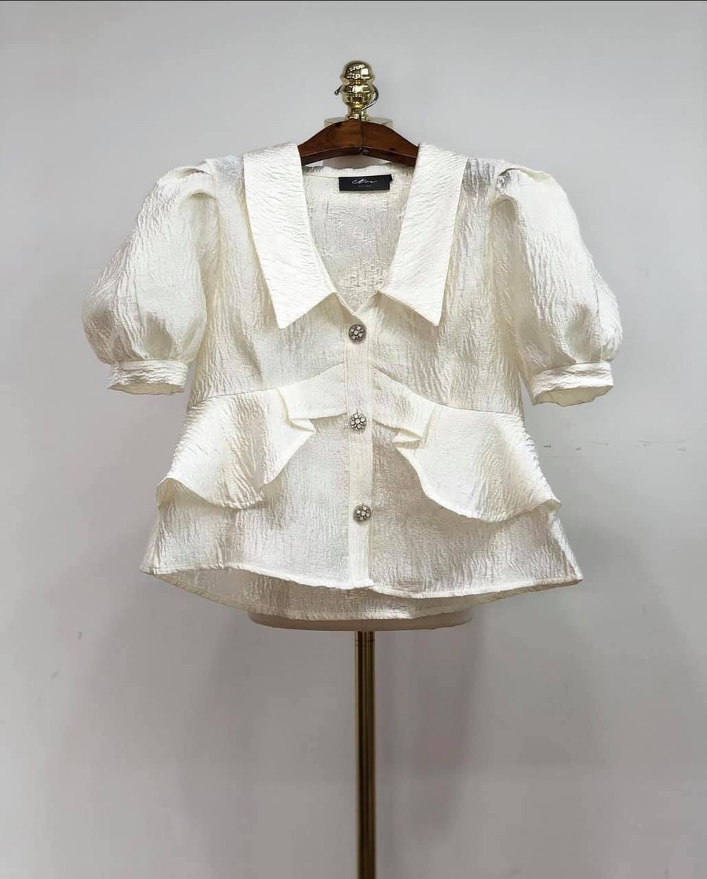 Vintage Boutique chia sẻ kiểu áo sơ mi đang gây thu hút hè này - 1 Vintage Boutique chia sẻ kiểu áo sơ mi đang gây thu hút hè này - 1