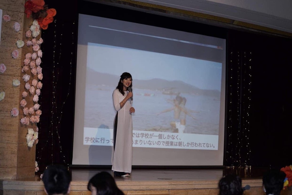 Du học sinh Việt mang tủ sách miễn phí về quê, lan tỏa văn hóa đọc - 2 Du học sinh Việt mang tủ sách miễn phí về quê, lan tỏa văn hóa đọc - 2