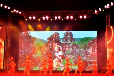 “Anh lính tình nguyện và điệu  múa Apsara” - Bài ca của tình hữu nghị