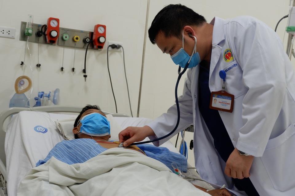Hà Nội: Nam tài xế 20 năm nghiện thuốc bị nhồi máu cơ tim ngay trên đường - 3 Hà Nội: Nam tài xế 20 năm nghiện thuốc bị nhồi máu cơ tim ngay trên đường - 3