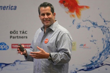 “Đồng nghiệp là thượng đế!” 