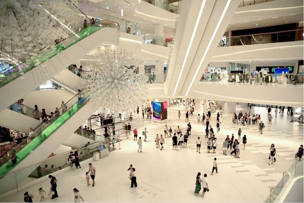Hàng trăm ưu đãi độc quyền ngày Black Friday tại Lotte Mall West Lake Hanoi - 1 Hàng trăm ưu đãi độc quyền ngày Black Friday tại Lotte Mall West Lake Hanoi - 1