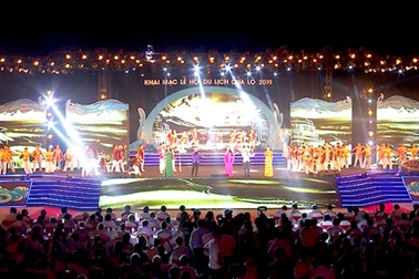 Không sử dụng nguồn ngân sách bắn pháo hoa dịp khai trương du lịch