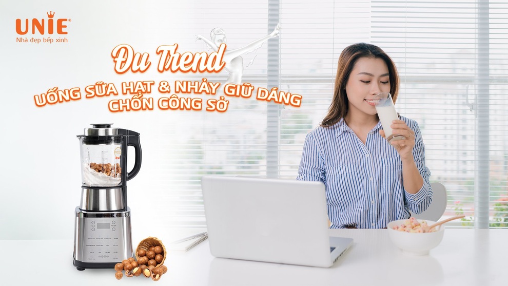 Các chị em văn phòng cũng theo trào lưu uống sữa hạt nhảy giữ dáng - 1 Các chị em văn phòng cũng theo trào lưu uống sữa hạt nhảy giữ dáng - 1