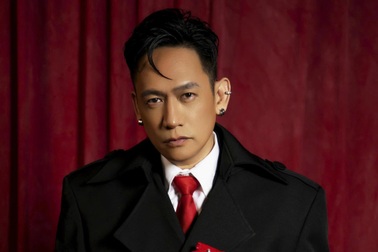 Hoãn phiên tòa xét xử vụ ca sĩ Duy Mạnh kiện Mercedes-Benz Việt Nam