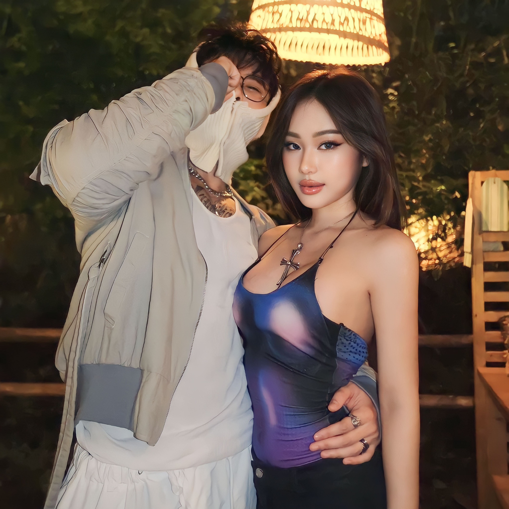 Bạn gái Wokeup trông thu hút, tự tin khoe đường cong nóng bỏng - 7 Bạn gái Wokeup trông thu hút, tự tin khoe đường cong nóng bỏng - 7
