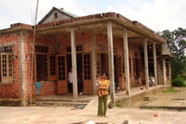 Làng giáp ranh “mỏi mắt” chờ sổ đỏ