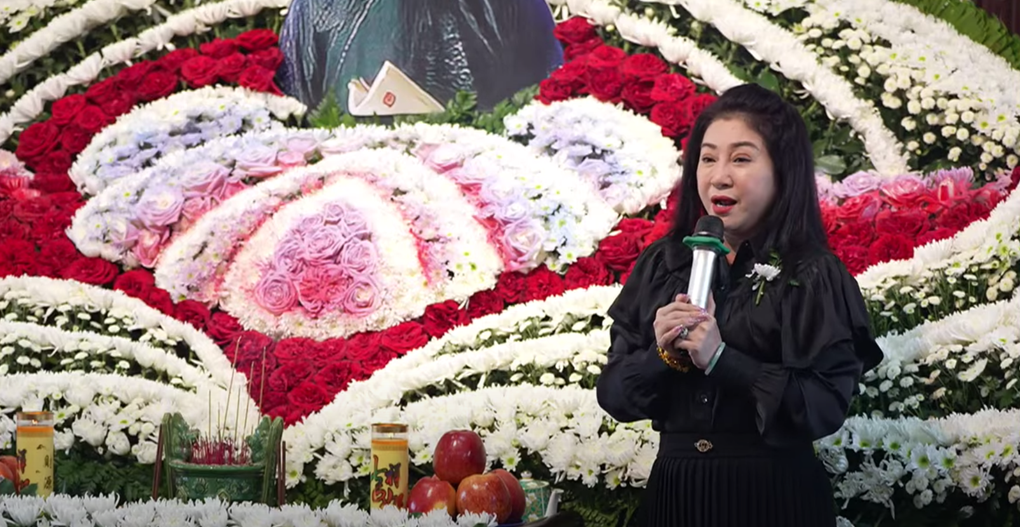 NSƯT Thoại Mỹ khóc nấc, kể về lần cuối gặp mặt NSND Diệp Lang - 1 NSƯT Thoại Mỹ khóc nấc, kể về lần cuối gặp mặt NSND Diệp Lang - 1