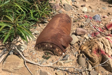 Quả bom "khủng" lộ thiên suốt nửa năm chưa được xử lý