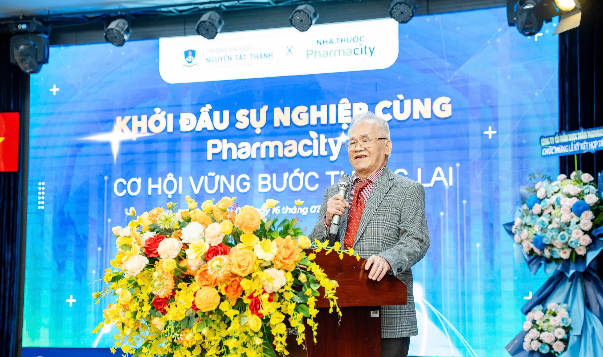 Pharmacity hợp tác Trường Đại học Nguyễn Tất Thành tạo cơ hội nghề nghiệp cho sinh viên - 2