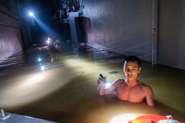 "Cho tôi xin chai nước"