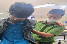 Ôm bom giả và súng bật lửa vào ngân hàng cướp 1,7 tỷ đồng