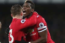 Everton 0-2 MU: Dấu ấn Martial, Lingard và Mourinho