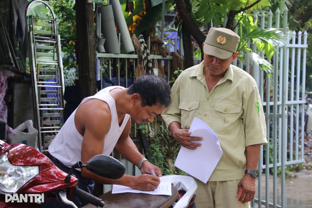 Đà Nẵng: Dừng họp chợ, công nhân viên chức nghỉ làm chống bão - 4