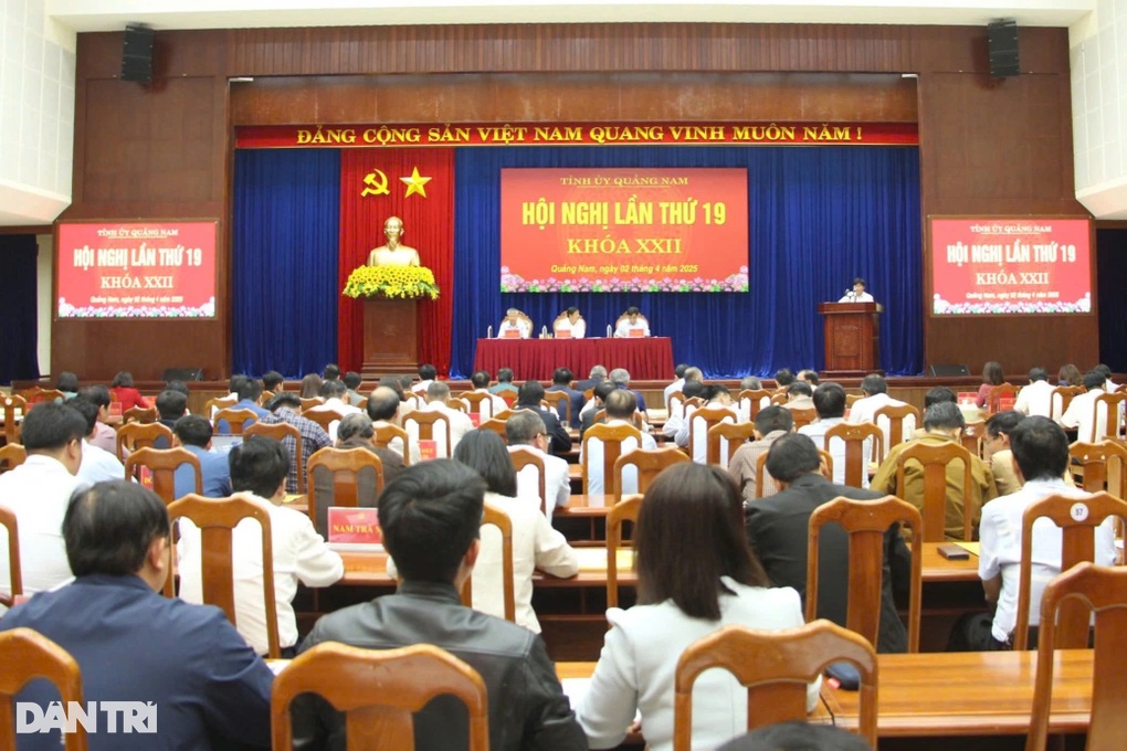 Bí thư Quảng Nam: Không được để xảy ra tình trạng lơ là công việc - 1 Bí thư Quảng Nam: Không được để xảy ra tình trạng lơ là công việc - 1