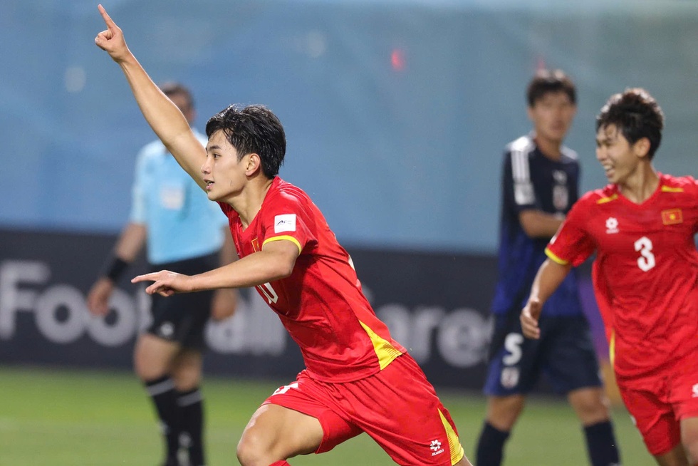 U17 Việt Nam mất vé dự World Cup: Giọt sầu trên mắt, dũng cảm bước lên