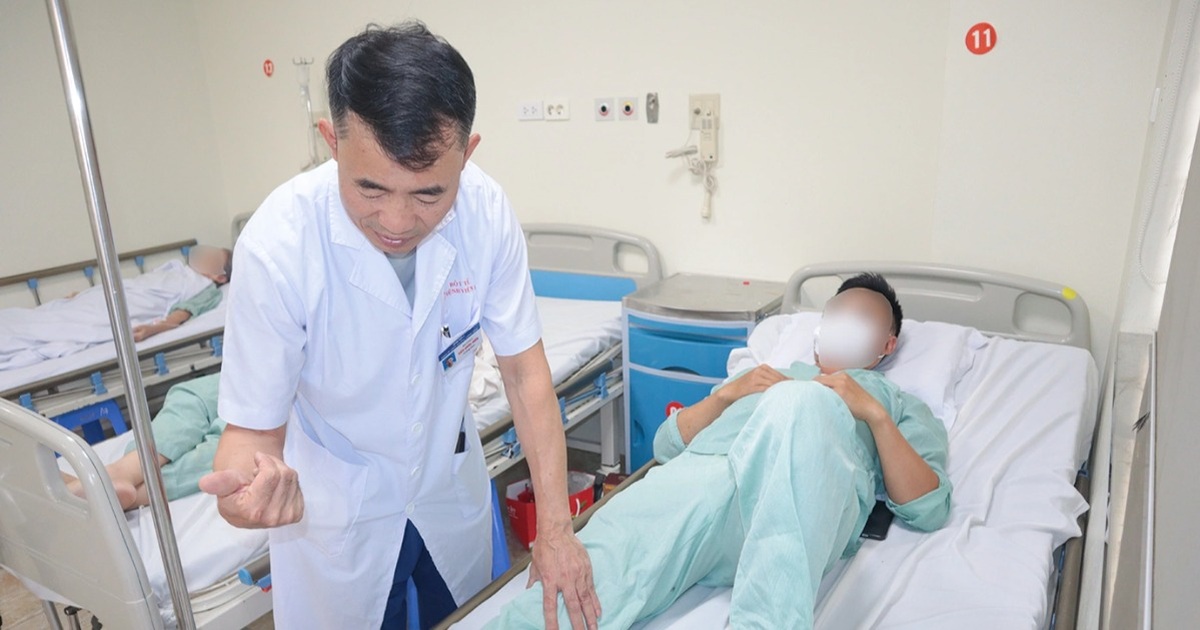 Bị thiết bị bay chém vào người, nam bệnh nhân ở Hà Nội chảy máu ồ ạt