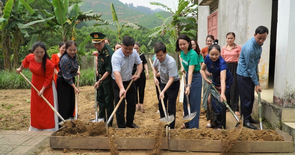 Khởi công xây dựng điểm trường Dân trí tại vùng chảo lửa - 1