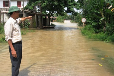 Bé 4 tuổi chết đuối trên đường đi mẫu giáo về