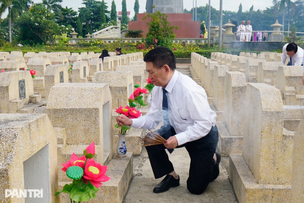 Phó Thủ tướng Hồ Đức Phớc thăm, tặng quà người có công tại Gia Lai - 2