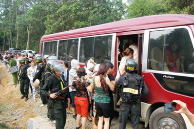 Hành trình đột kích sới bạc "khủng" trên sườn đồi