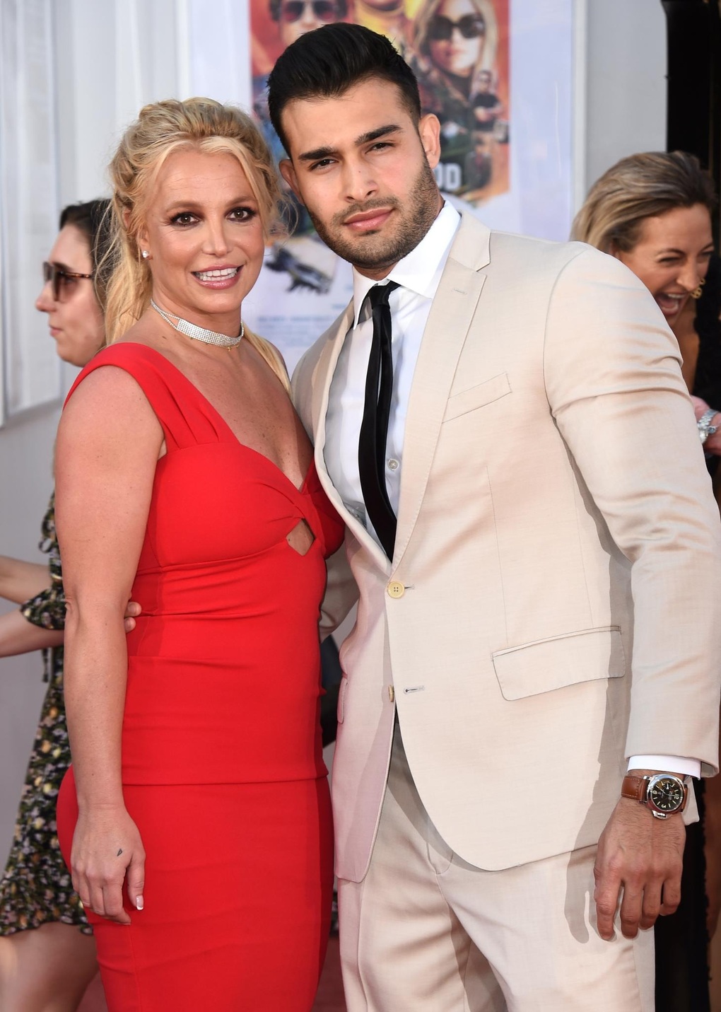 Mới độc thân hơn một tháng, Britney Spears liên tục vướng tin đồn tình ái - 3 Mới độc thân hơn một tháng, Britney Spears liên tục vướng tin đồn tình ái - 3