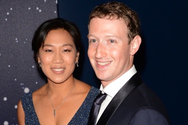 Ông chủ Facebook sáng chế chiếc hộp đặc biệt để giúp vợ ngủ ngon