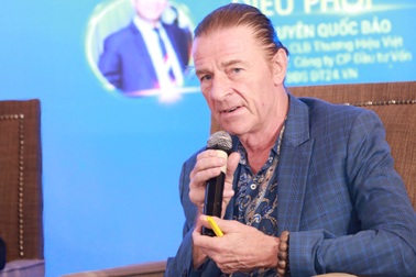 Chủ tịch Dragon Capital: "Khó khăn trước mắt chỉ là nhất thời"