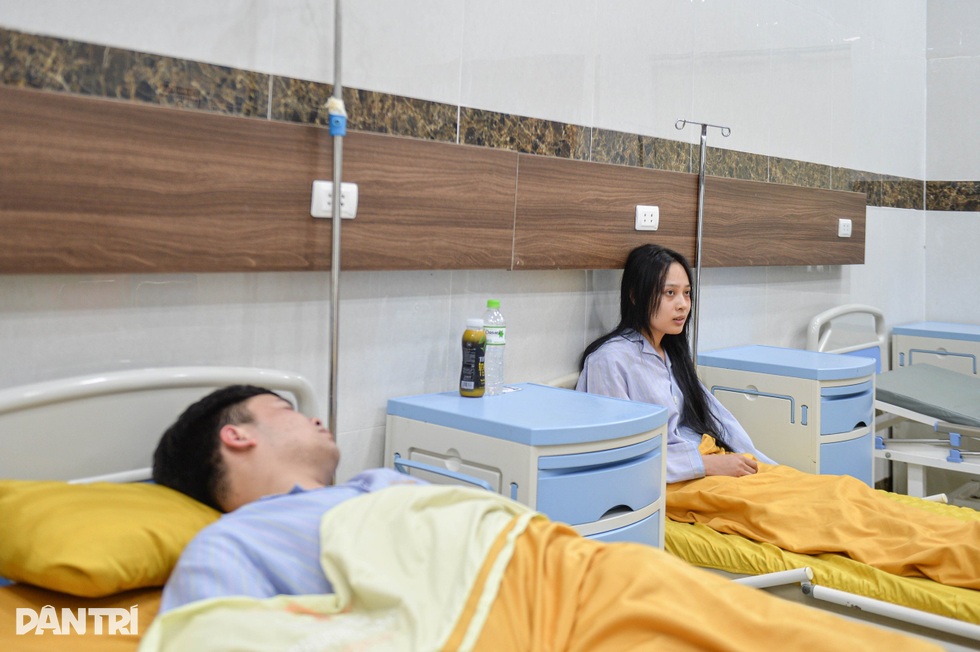 Nhân chứng tai nạn 5 người chết: Nhiều người rơi từ xe khách, nằm la liệt - 5 Nhân chứng tai nạn 5 người chết: Nhiều người rơi từ xe khách, nằm la liệt - 5