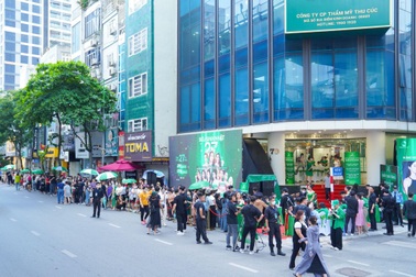 Hàng nghìn tín đồ làm đẹp mừng sinh nhật tuổi 27 của Thu Cúc