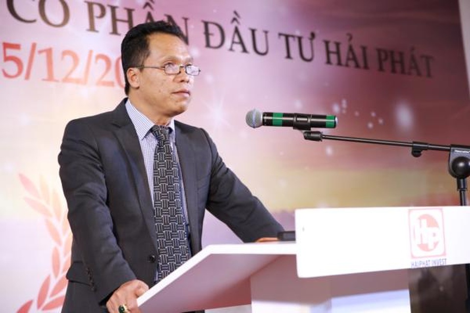 Vợ đại gia bất động sản lên kế hoạch bán cổ phiếu thu hàng trăm tỷ đồng - 1 Vợ đại gia bất động sản lên kế hoạch bán cổ phiếu thu hàng trăm tỷ đồng - 1